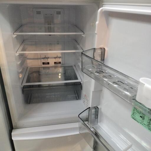持ち帰り特価日立ノンフロン冷蔵庫255 L 2012年製別館倉庫場所浦添市