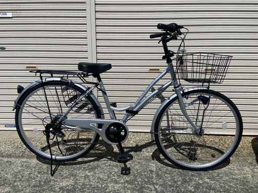 【新品★未使用】　ママチャリ　オートライト　 26インチ　シマノ製6段変速 シルバー