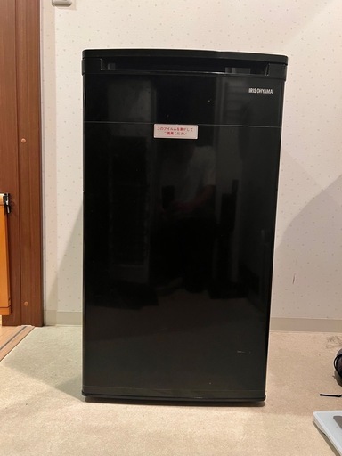 【19日現在まだまだ募集中】アイリスオーヤマ冷凍庫 60L 家庭用 静音 ノンフロン コンパクト セカンド冷凍庫 前開き 温度調節5段階 ブラック IUSD-6B-B