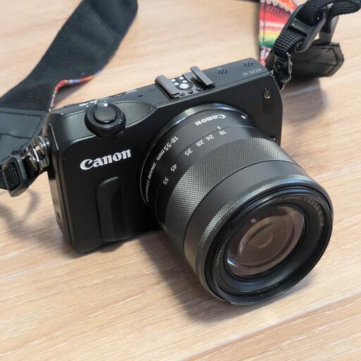 【値下げしました】キヤノン Canon EOS M 18-55 IS STM レンズキット ブラック 付属品満載