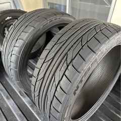 225 40 
19 ほぼ新品