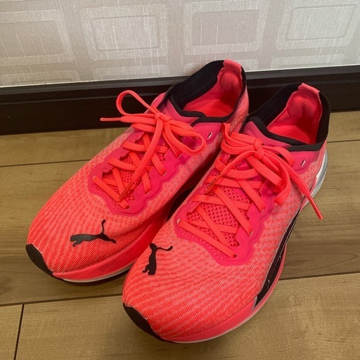 PUMAプーマ　ランニングシューズ　23.0㎝