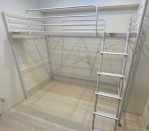 美品　ロフトベッド