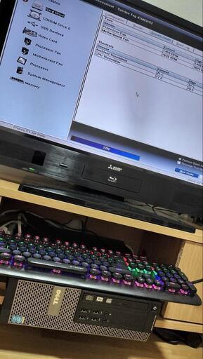 プロ仕様ゲーマーにとって最高の環境ゲーミングPC＆32㌅高解像度TV＆BluRay録画＆高速WIFI搭載＆TV台フルセット