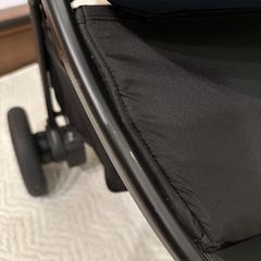 スムーヴプレミアム　三輪　ベビーカー　レインカバー付き　アップリカ　