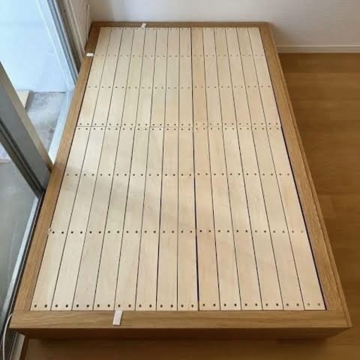無印良品　セミダブル　収納付きベッド