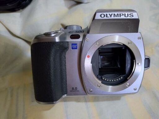 OLYMPUS　E-500　シルバー　美品