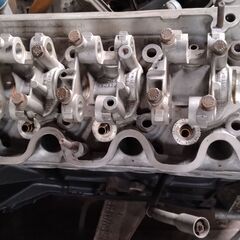 Mベンツ190E-20-23-SOHCエンジンシリンダーヘツト販売