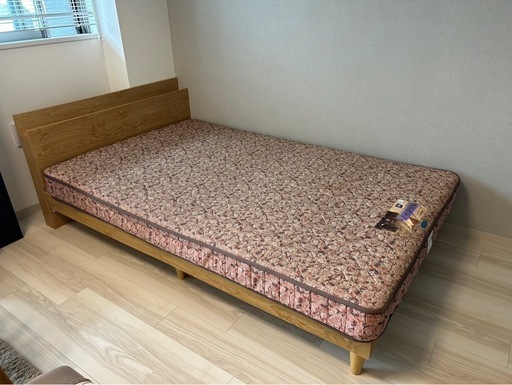 美品　セミダブルベット