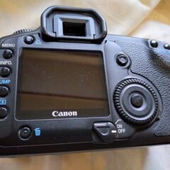 キャノン CANON EOS 5D　＋バッテリー　＋充電器