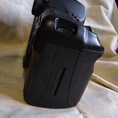 キャノン CANON EOS 5D　＋バッテリー　＋充電器