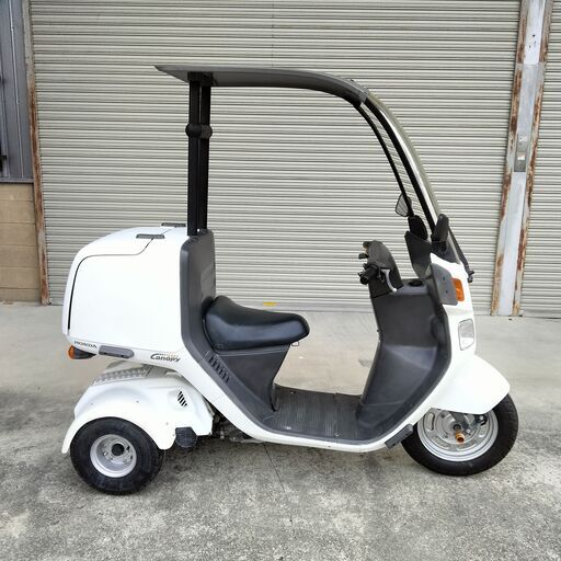 ホンダのジャイロキャノピー純正ワゴンタイプ。めっちゃ綺麗な車体。鍵付き。