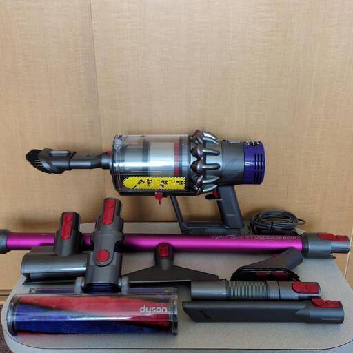 ダイソン dyson Cyclone v10 / sv12  分解清掃済み