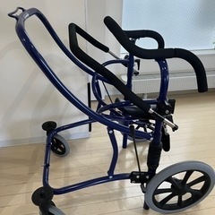 介護用品　歩行器