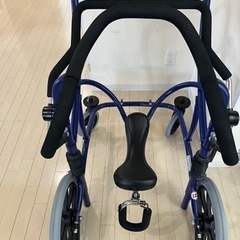 介護用品　歩行器