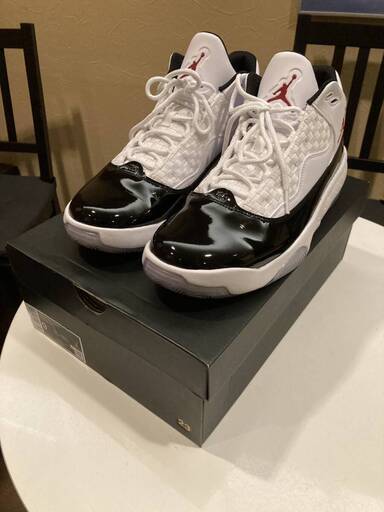 NIKE　JORDAN MAX AURA2　８　UK8　CM27　ナイキ　ジョーダン　オーラ2