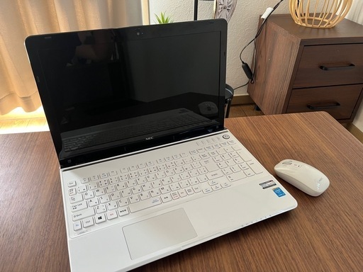 【美品】 NEC ノートパソコン　LS550/TSW-Y (PC-LS550TSW-Y)