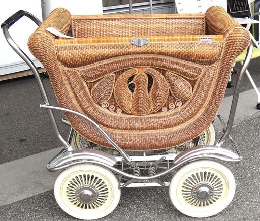 ★昭和レトロ ・状態良好★乳母車 桃太郎号 籐製 ブレーキ付 手押し車 4輪 ベビーカー【モノ市場　安城店】