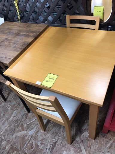 ダイニングセット2人用　二人用　椅子二脚　クリーニング済み　ジャングルジャングル貝塚店　貝塚市　二色浜