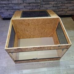 機能充実！大型カフェ風ケージ