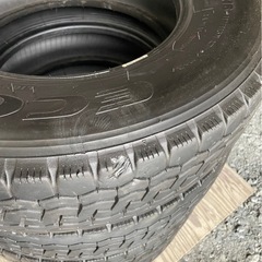 早い者勝ち！値下げ！車タイヤ　205/85R16 ブリヂストンエコピア　