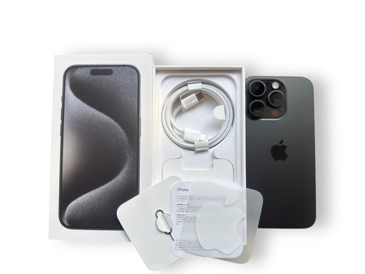 美品 iPhone 15Pro 256GB ブラック SIMフリー
