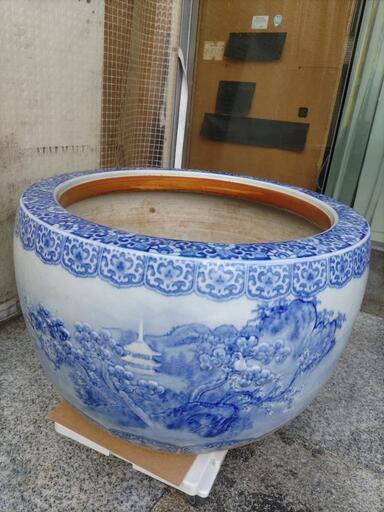 ★新入荷 染付 火鉢 メダカ鉢 火鉢 睡蓮鉢 山水画 古民家 手あぶり 陶器 睡蓮鉢 火鉢 メダカ ビオトープ めだか鉢 鉢 メダカ鉢\n