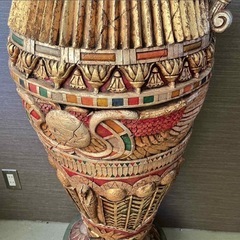 大きなエジプト風の壺　インテリア　オブジェ