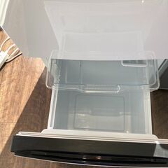 ★ジモティー割あり★ﾊｲｾﾝｽ/2ﾄﾞｱ冷蔵庫/クリ-ニング済み/HG-3527