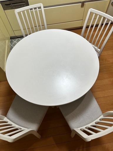 IKEA ダイニングセット(テーブル DOCKSTA ドクスタ/ イス EKEDALEN エーケダーレン)
