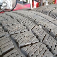 組み換え作業可能 205/60R16 2021年 ﾅﾝｶﾝｽﾀｯﾄﾚｽﾀｲﾔ 2本