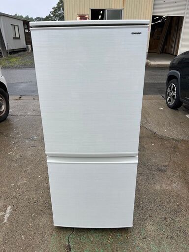 r77　SHARP　SJ-D14D-W　137ℓ　冷蔵庫　美品