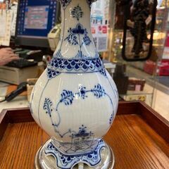 ヤマギワ ブルーフルーテッド 卓上ランプ  