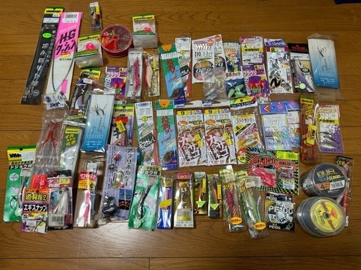 釣り具　魚釣り　ワーム　ルアー　まとめ売り　セット　釣り針　浮き　おもり等