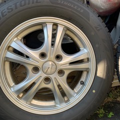 スタッドレスタイヤVRX2バリ溝