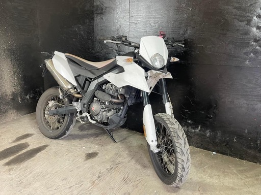 ★支払い総額8.2万円★買取強化中！なんでも買い取ります！！アプリリア　SX125 修理ベース ちょっとした手直しで走行可能！ 希少車！車格の大きい125cc！ ☆支払い総額8.2万円☆買取強化中！なんでも買い取ります