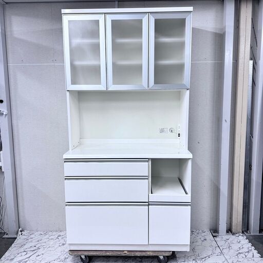 20155  3枚ガラス扉 キッチンボード ソフトクローズ NITORI   ◆大阪市内・東大阪市他 6,000円以上ご購入で無料配達いたします！◆ ※京都・高槻・枚方方面◆神戸・西宮・尼崎方面◆生駒方面、大阪南部方面　それぞれ条件付き無料配送あり！