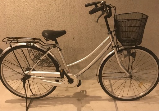 自転車 26インチ シルバー 美品