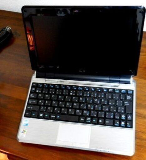 ★eee pc 1000he ノートパソコン asus 中古品 通電確認