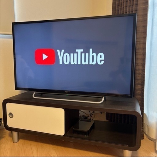 液晶テレビ