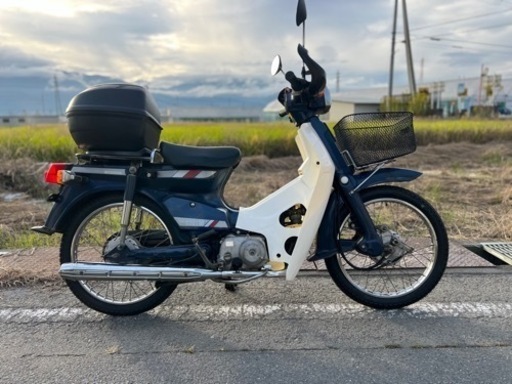 激レア角目　スーパーカブ　セル付き4速　c50 新聞屋仕様　山梨　バイク車体