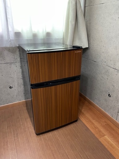 ★受付中★木目調 おしゃれ 小型 コンパクトタイプ 2ドア 冷蔵庫 2017年製 寝室などセカンド冷蔵庫にオススメ　昭和 レトロ