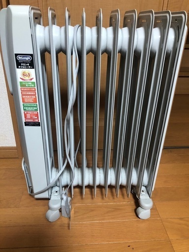 デロンギ　　オイルヒーター✨　7000円