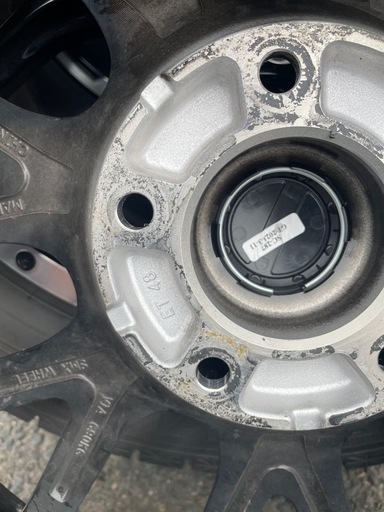 グッドイヤーアイスナビ5穴225/60R17スバルフォレスター スタッドレス