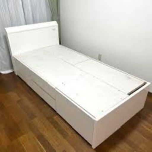 【10\\19,20受け渡し可能な方、お値下げ交渉大歓迎】ニトリ　ベッドフレーム
