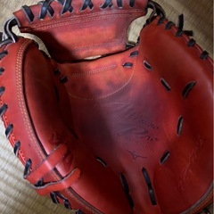 キャッチーミットレッド