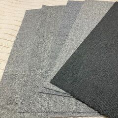 タイルカーペット70枚＋切れ端 タイルカーペット70枚＋切れ端