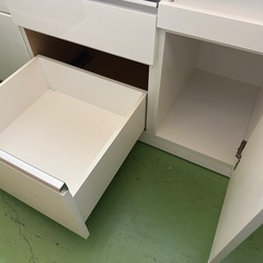 【ドリーム川西店御来店限定】ニトリ　3枚扉オープンボード／クリーニング済み 【2001246255600222】