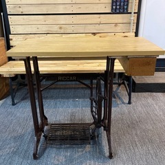 ガレージ®️‼️昭和レトロアンティーク‼️RICCARミシン台机‼️