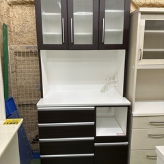 ドリーム川西店御来店限定】ニトリ 3枚扉オープンボード／クリーニング